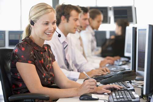 Call centre agent working with PCI DSS Compliance