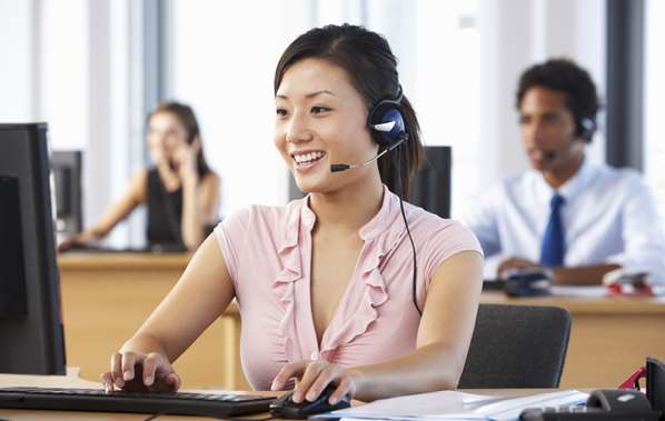 Contact center agent handling inbound call