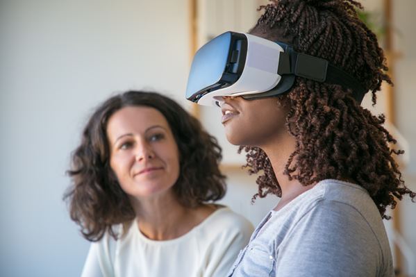 Customer service training using a virtual reality headset