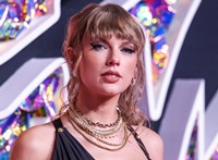 Taylor Swift: Redefining the Art of Fan Engagement thumbnail