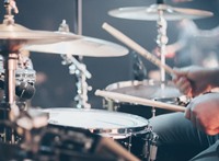 How Digital Distribution Transforms Customer Experience in the Music Industry thumbnail