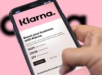 Klarna Credits AI for Halving Workforce While Boosting Staff Pay by Nearly 60% thumbnail